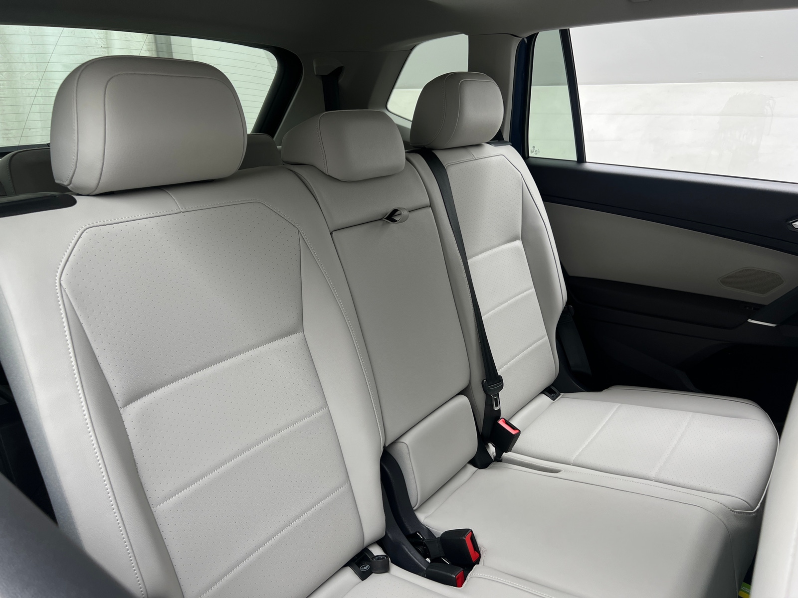 Thumbnail: 2018 Volkswagen Tiguan - 5