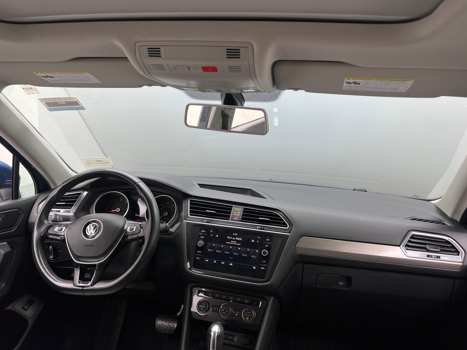 Thumbnail: 2018 Volkswagen Tiguan - 2