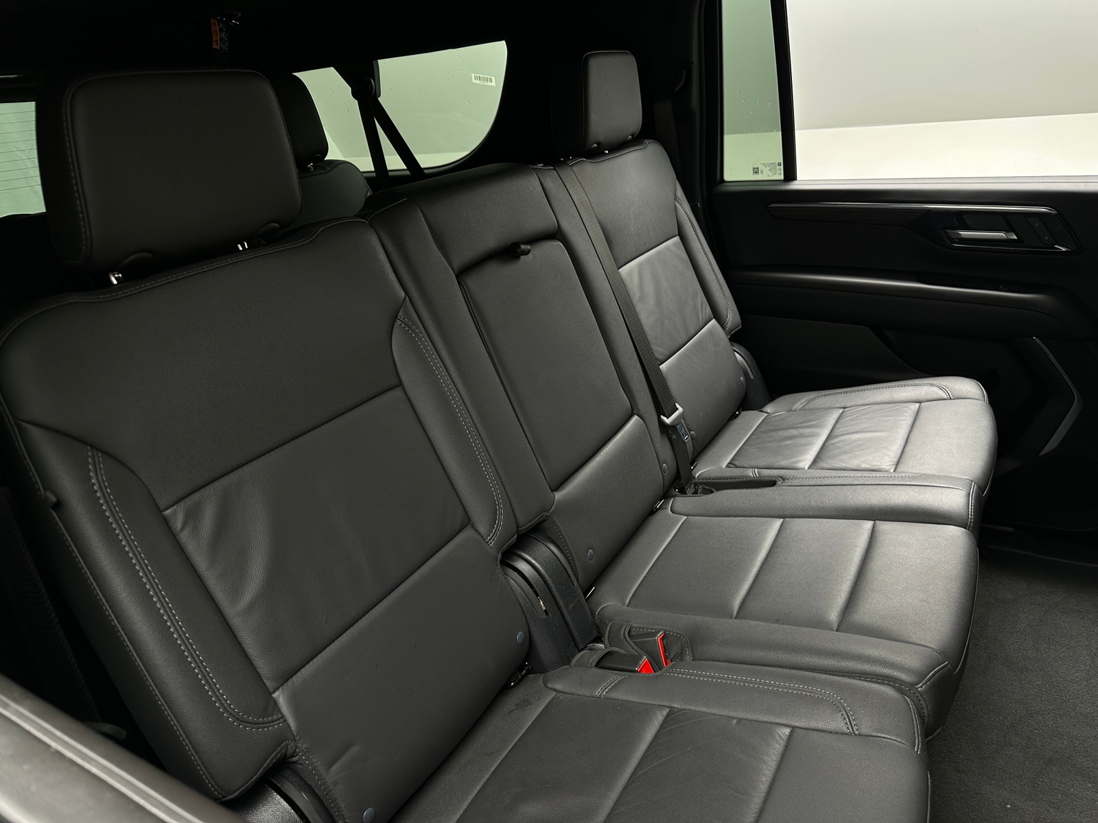 Thumbnail: 2025 Chevrolet Suburban - 5