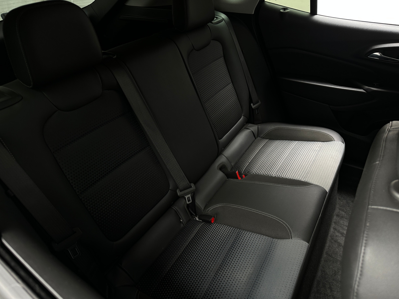 Thumbnail: 2025 Chevrolet Trax - 6