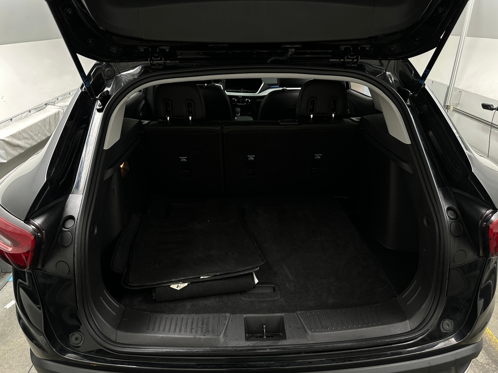 Thumbnail: 2025 Chevrolet Trax - 7