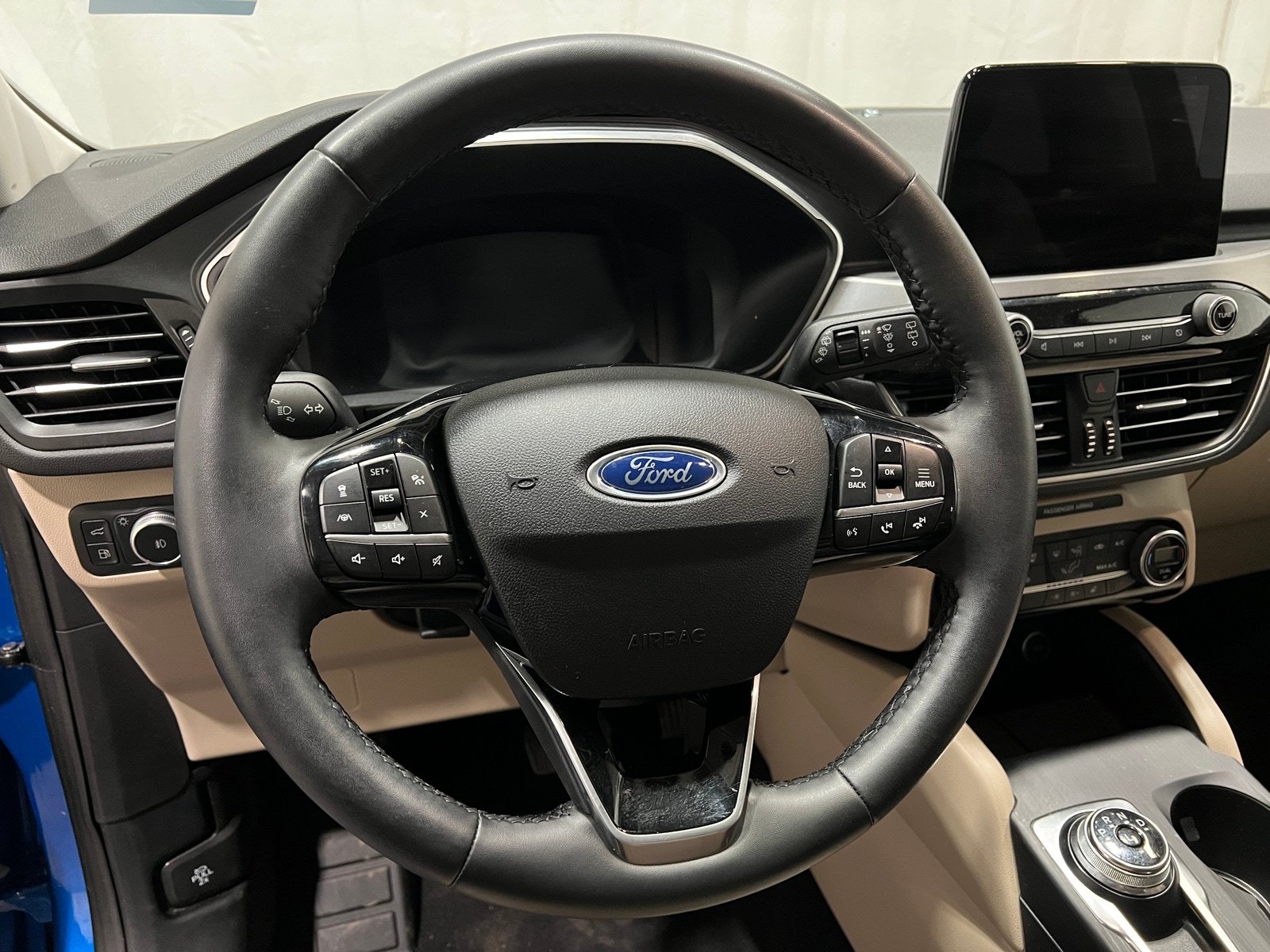 Thumbnail: 2021 Ford Escape - 4