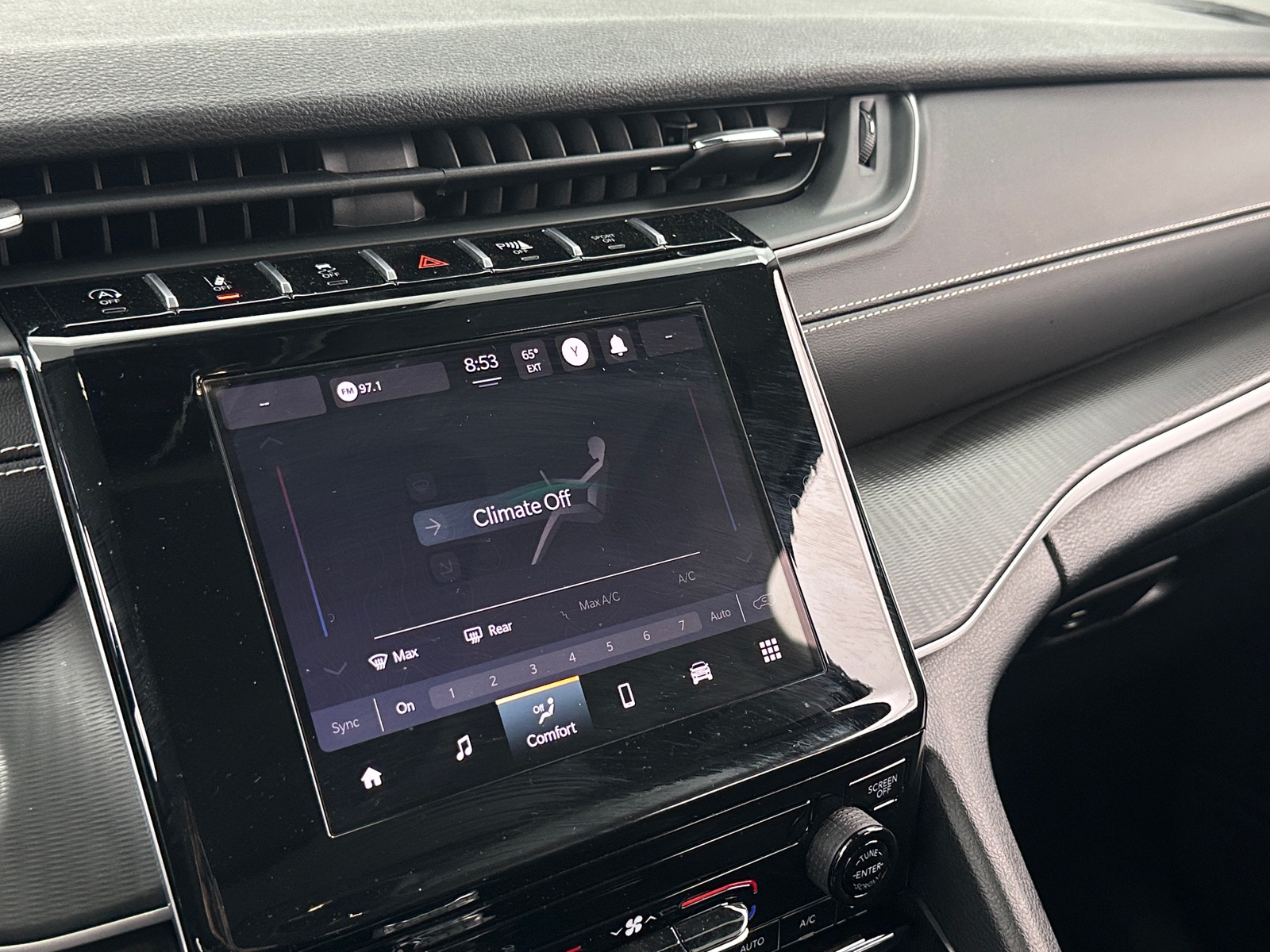 Thumbnail: 2024 Jeep Grand Cherokee - 4