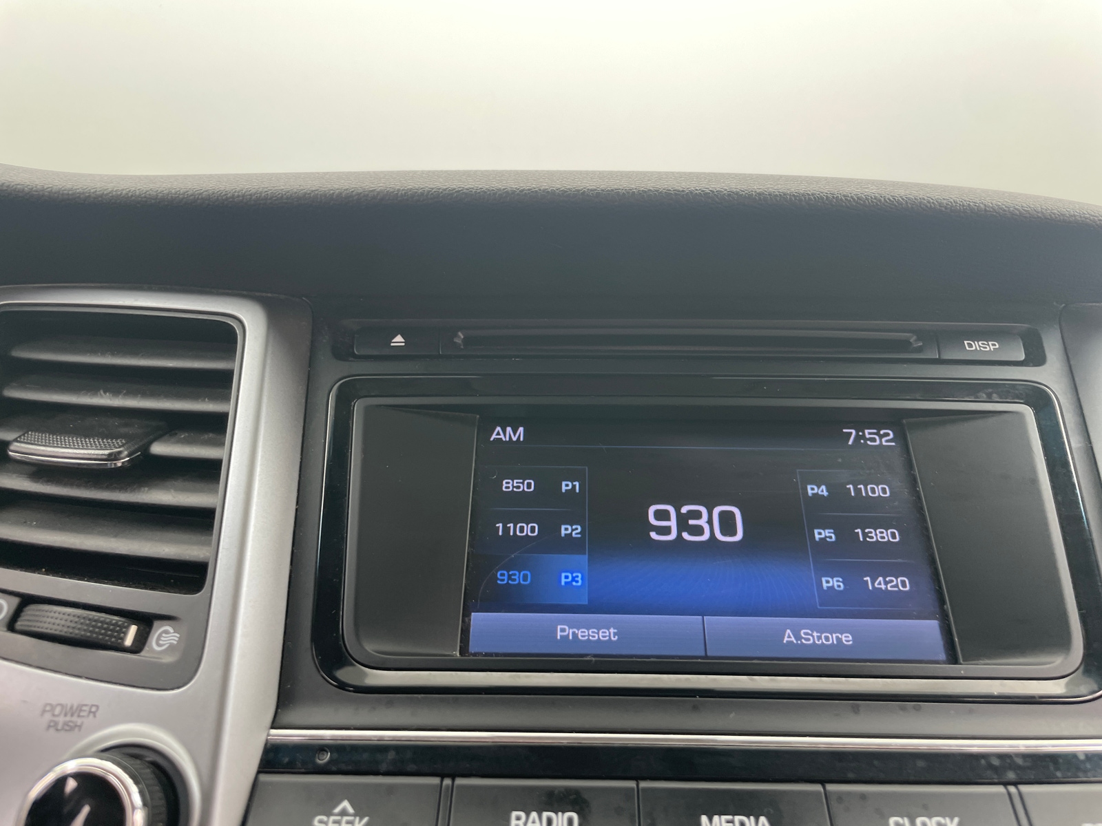 Thumbnail: 2018 Hyundai Tucson - 4