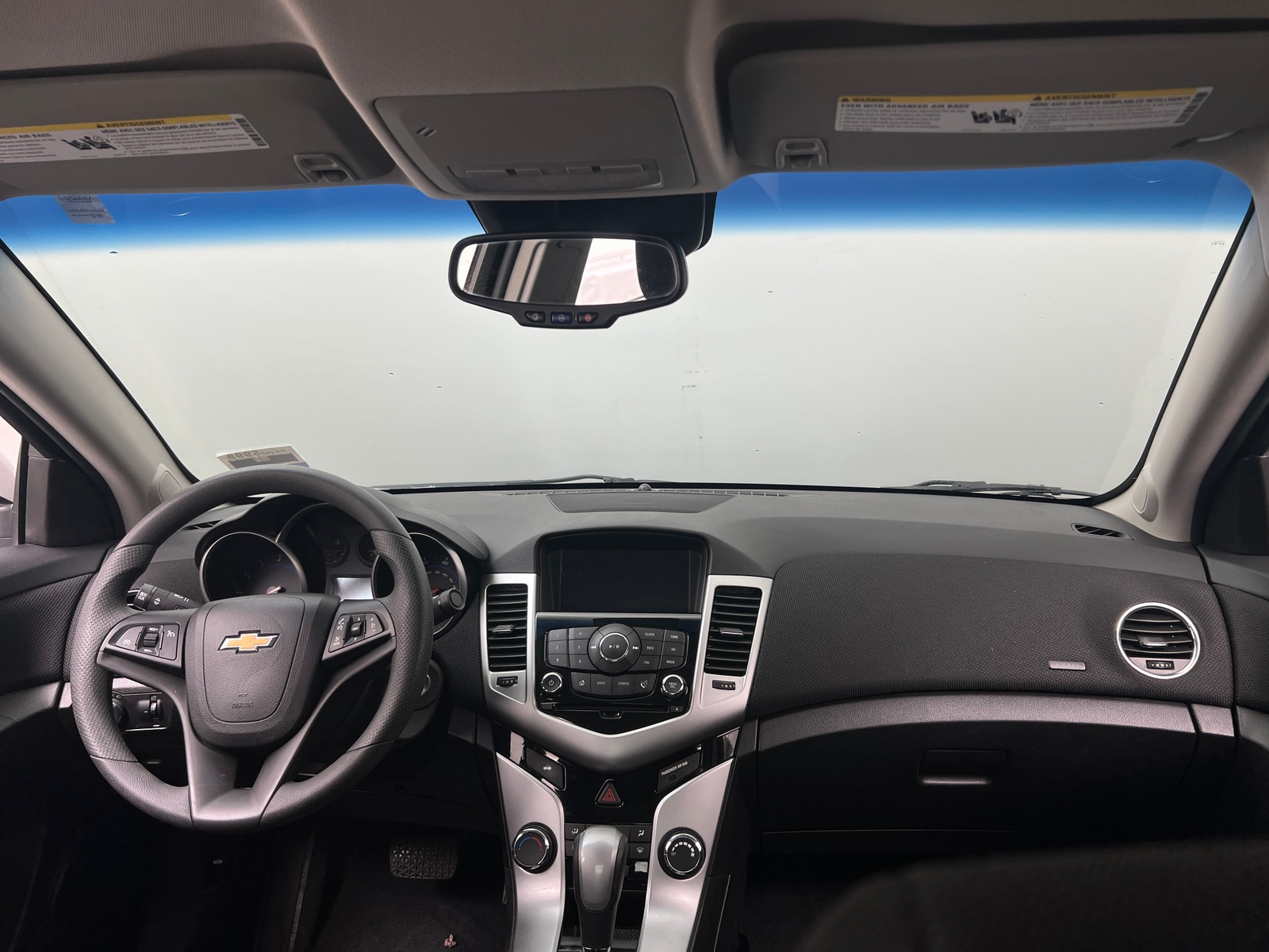 Thumbnail: 2016 Chevrolet Cruze - 3