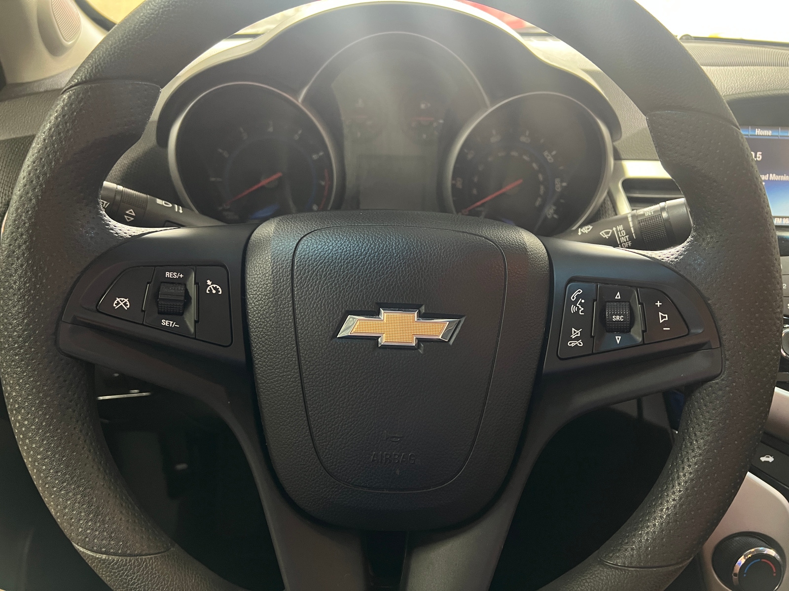 Thumbnail: 2016 Chevrolet Cruze - 5