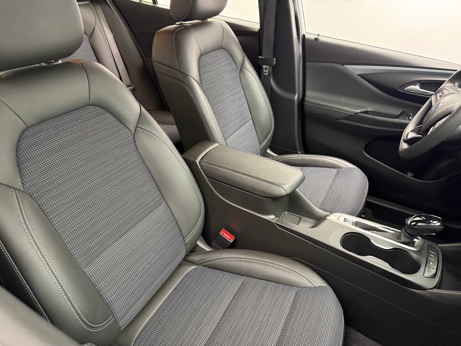 Thumbnail: 2025 Buick Envista - 2