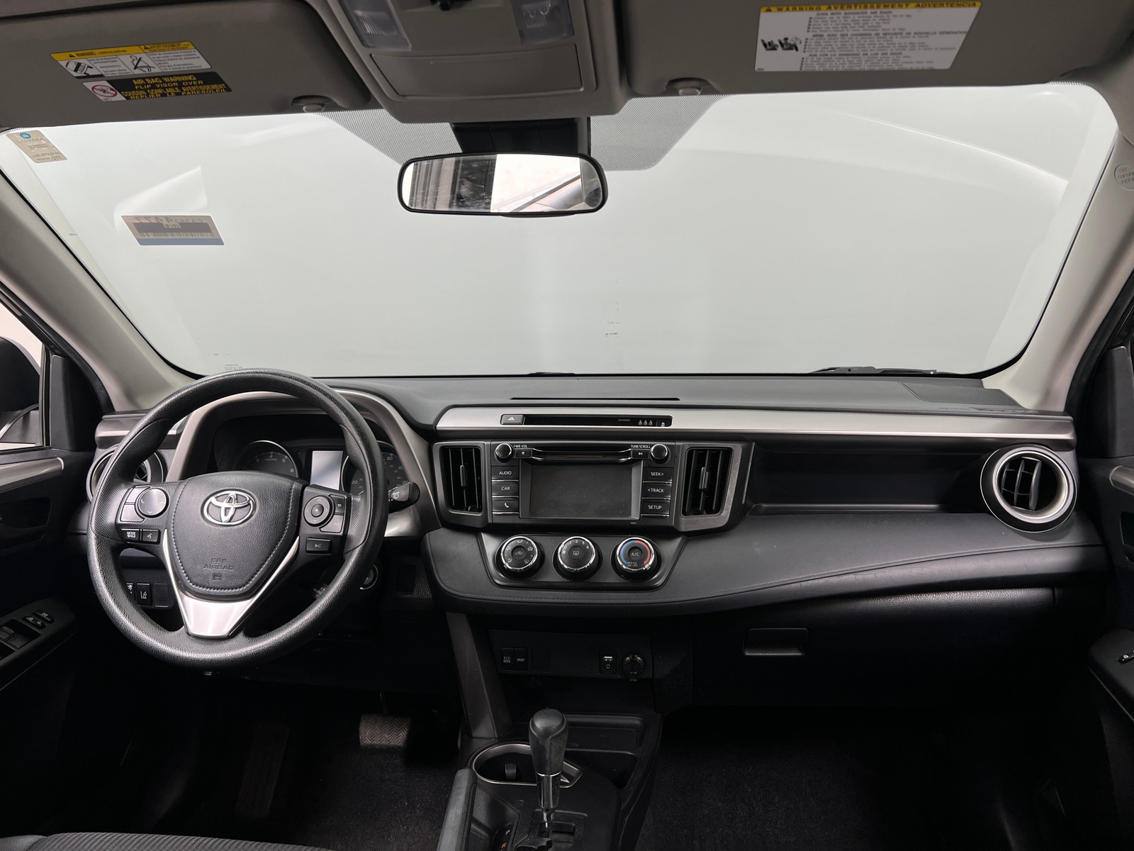 Thumbnail: 2018 Toyota RAV4 - 3