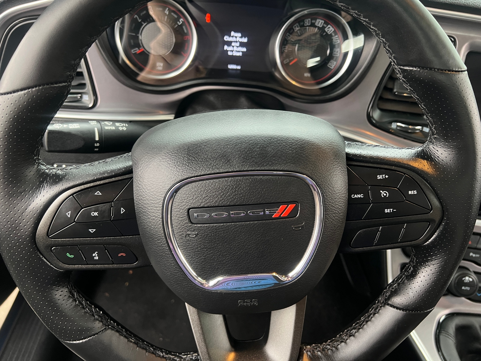 Thumbnail: 2022 Dodge Challenger - 4