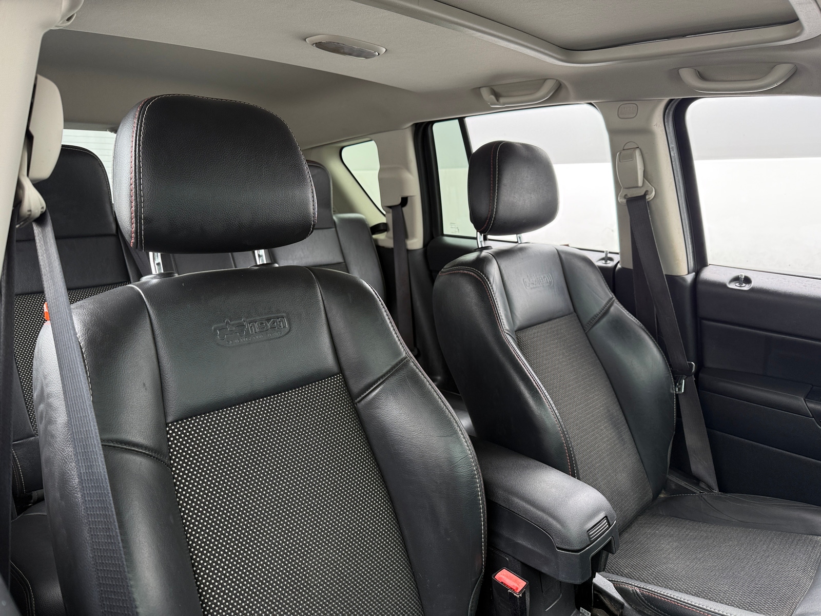 Thumbnail: 2016 Jeep Compass - 2