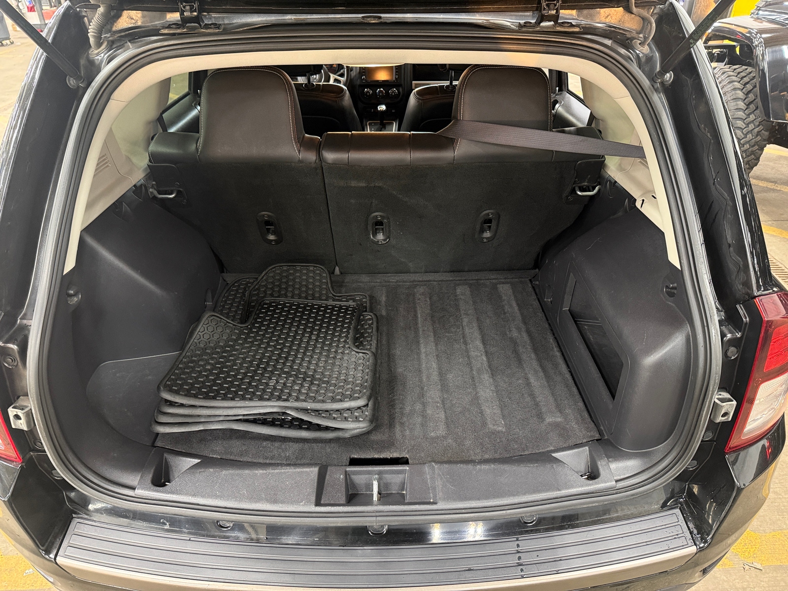 Thumbnail: 2016 Jeep Compass - 7