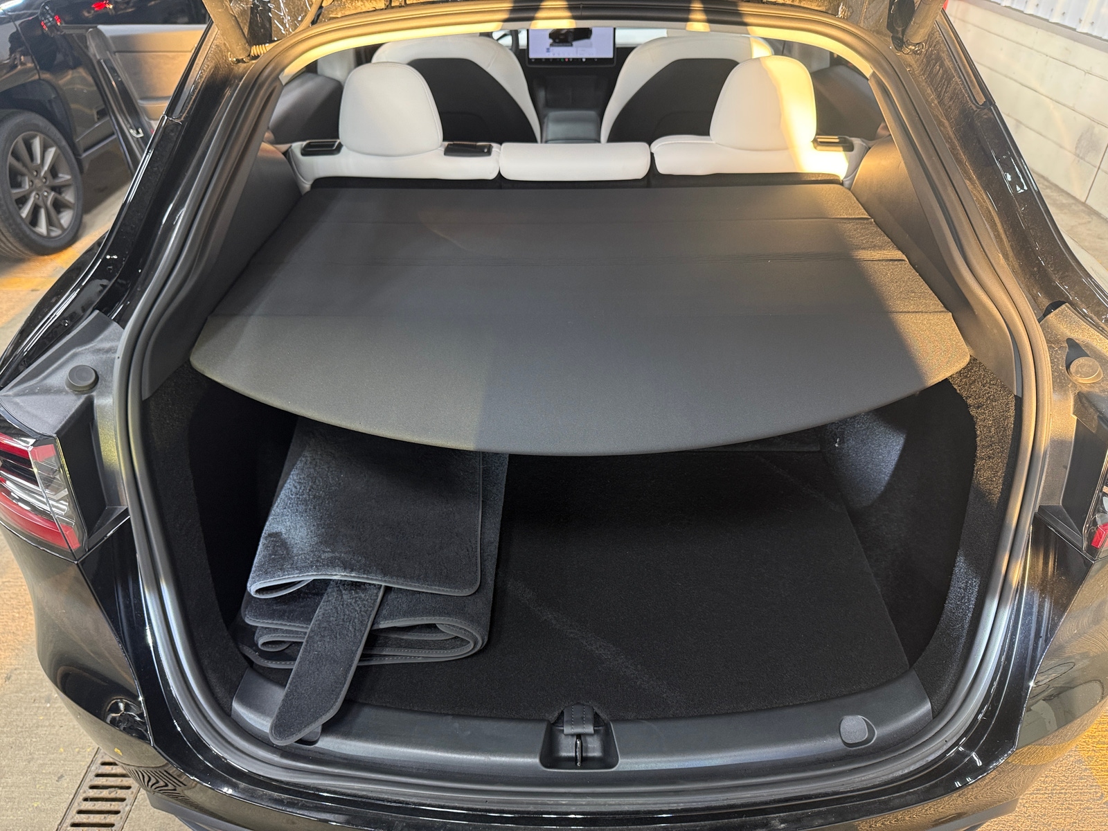 Thumbnail: 2025 Tesla Model Y - 6