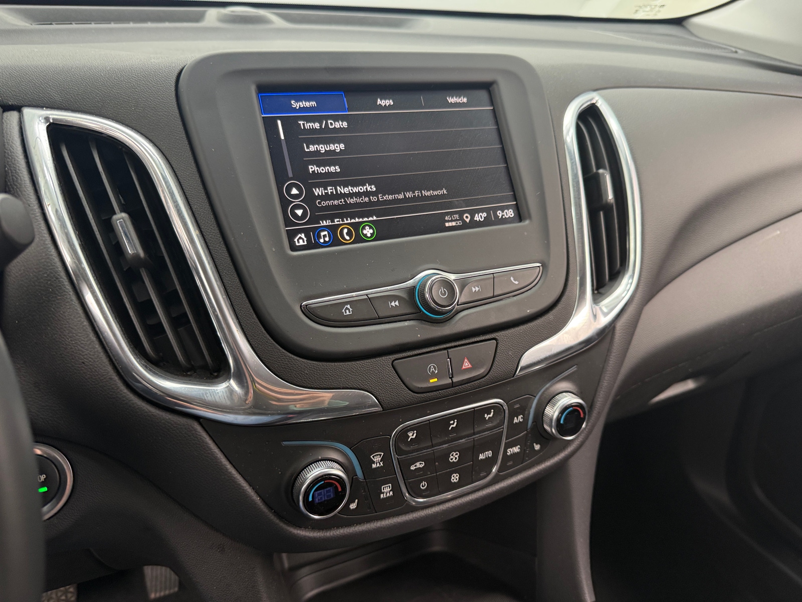 Thumbnail: 2024 Chevrolet Equinox - 4