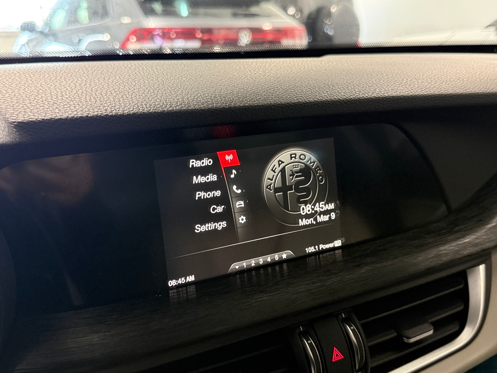 Thumbnail: 2019 Alfa Romeo Stelvio - 3