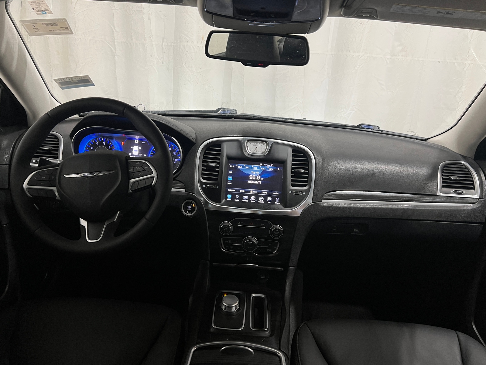 Thumbnail: 2015 Chrysler 300 - 2