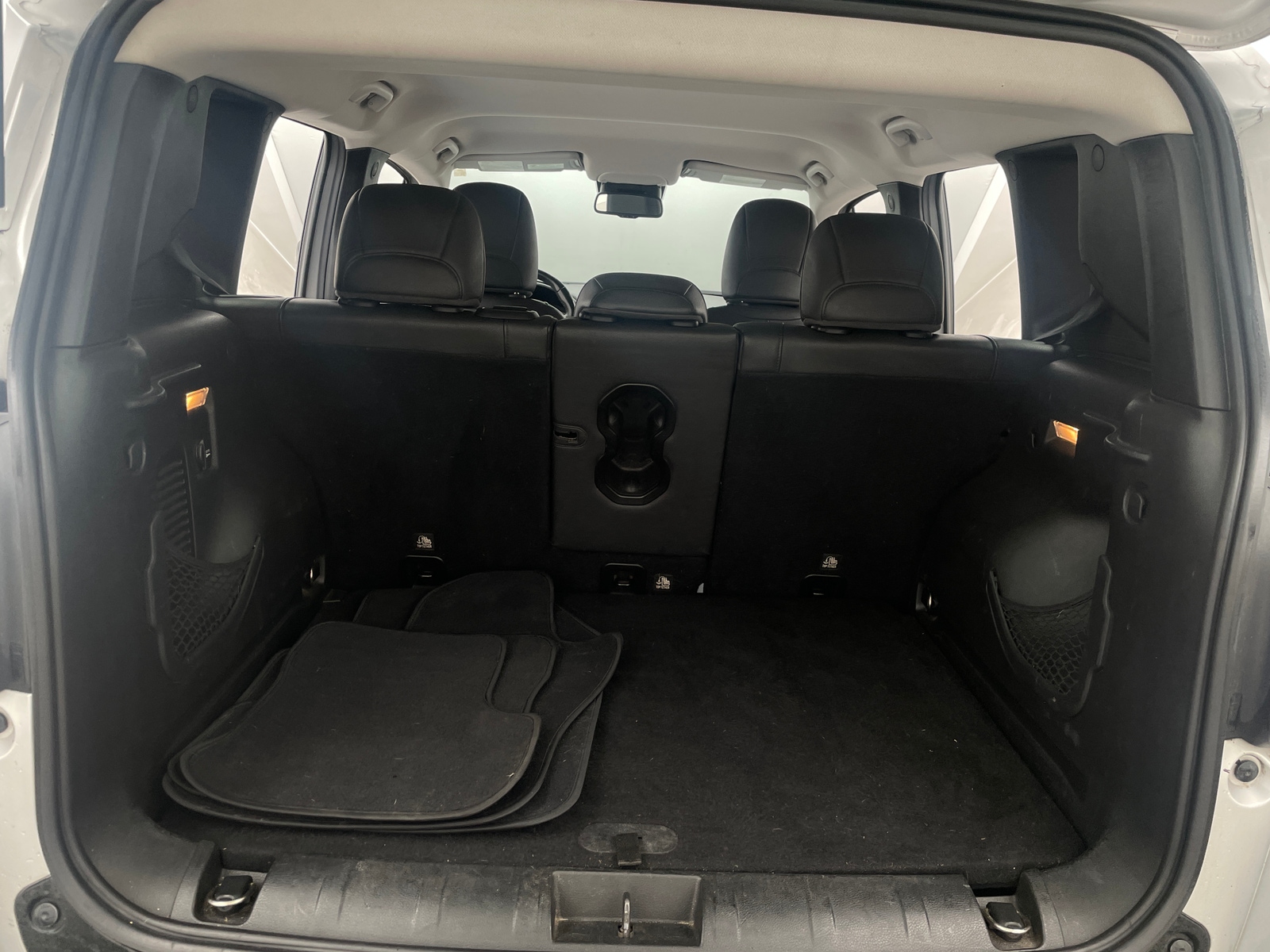 Thumbnail: 2016 Jeep Renegade - 6