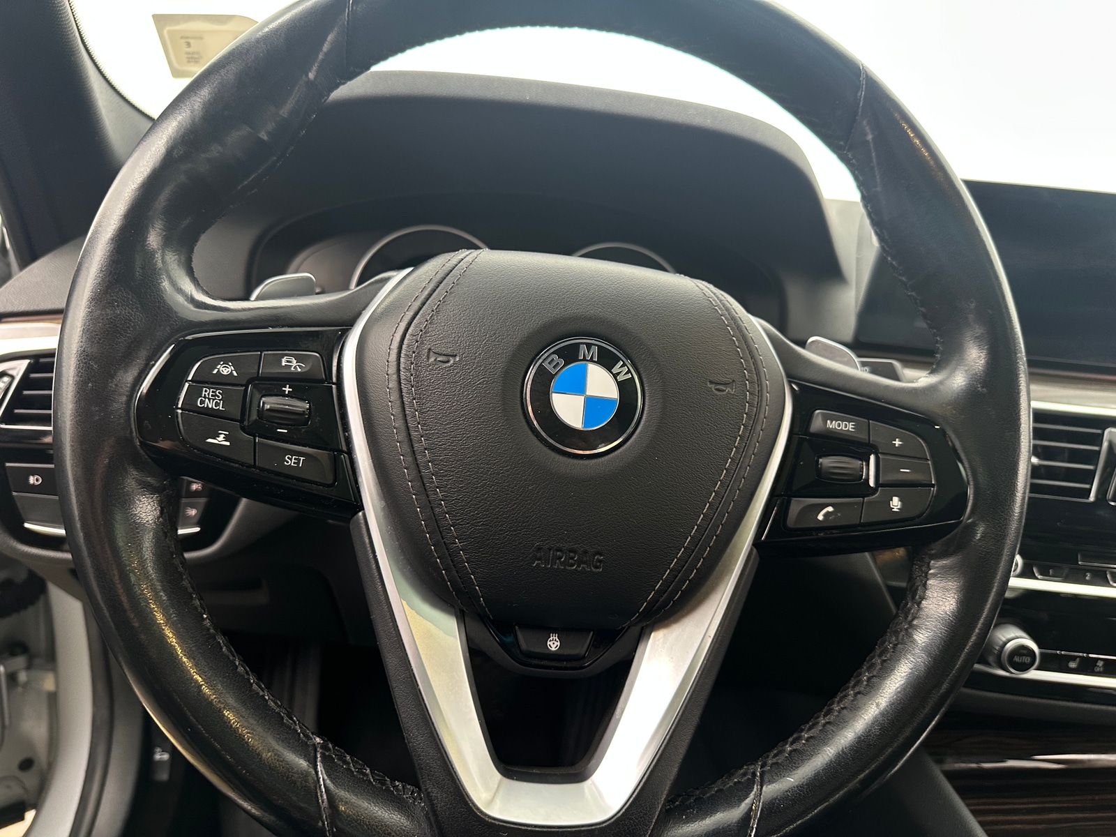 Thumbnail: 2018 BMW 5 Series - 4