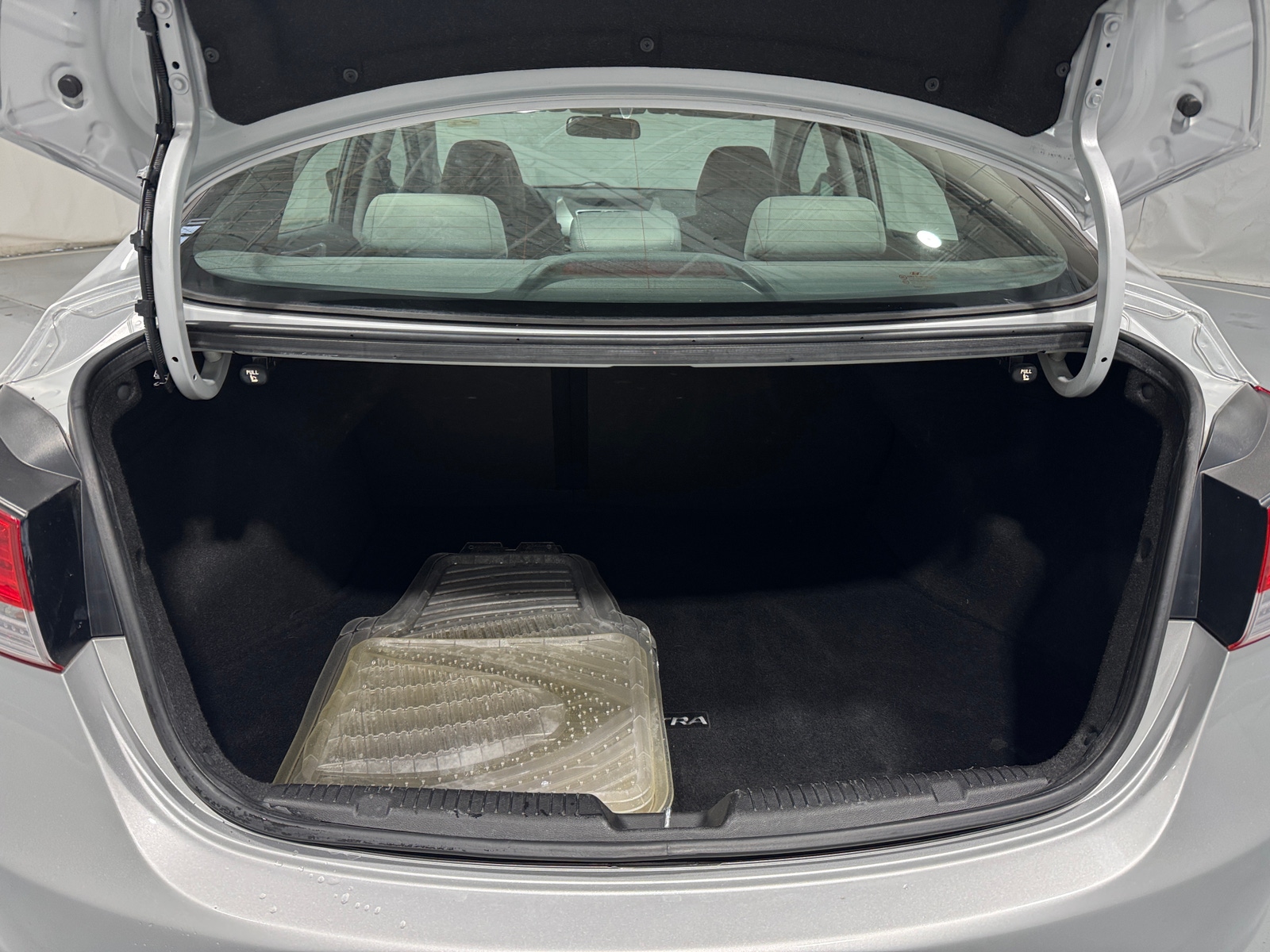 Thumbnail: 2013 Hyundai Elantra - 7