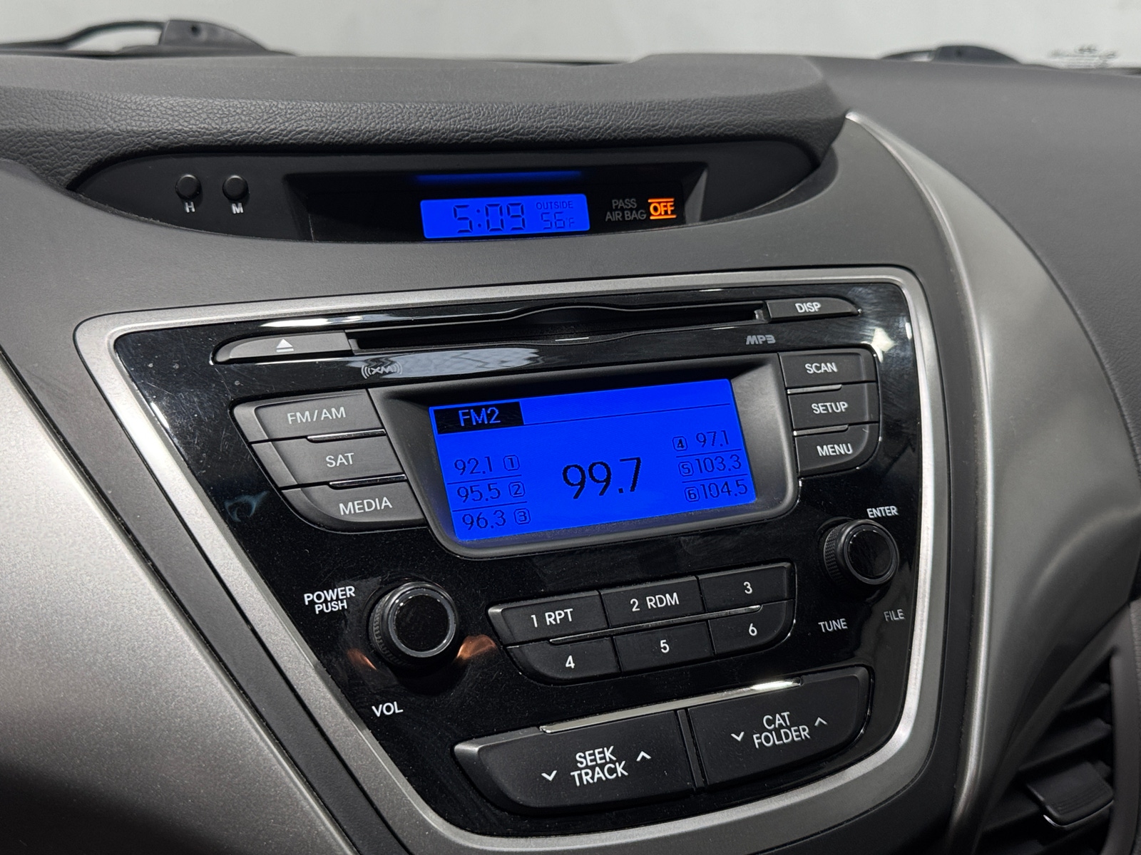 Thumbnail: 2013 Hyundai Elantra - 4