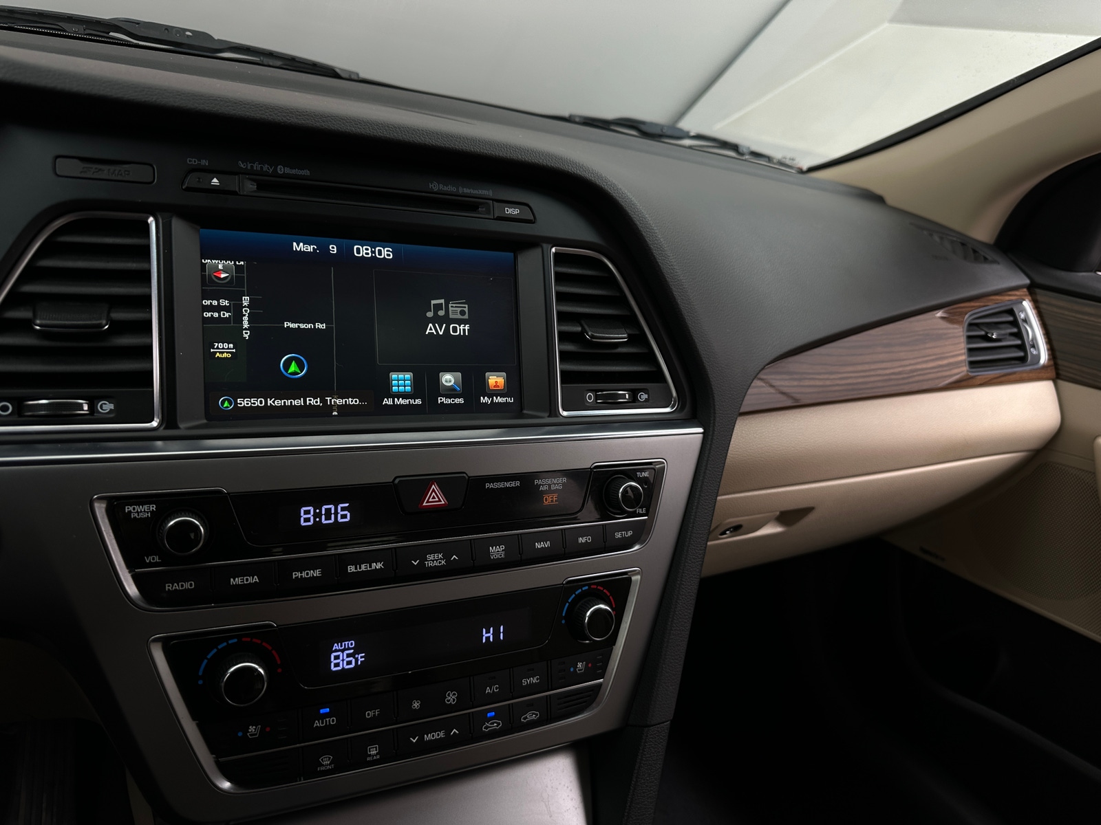 Thumbnail: 2017 Hyundai Sonata - 3