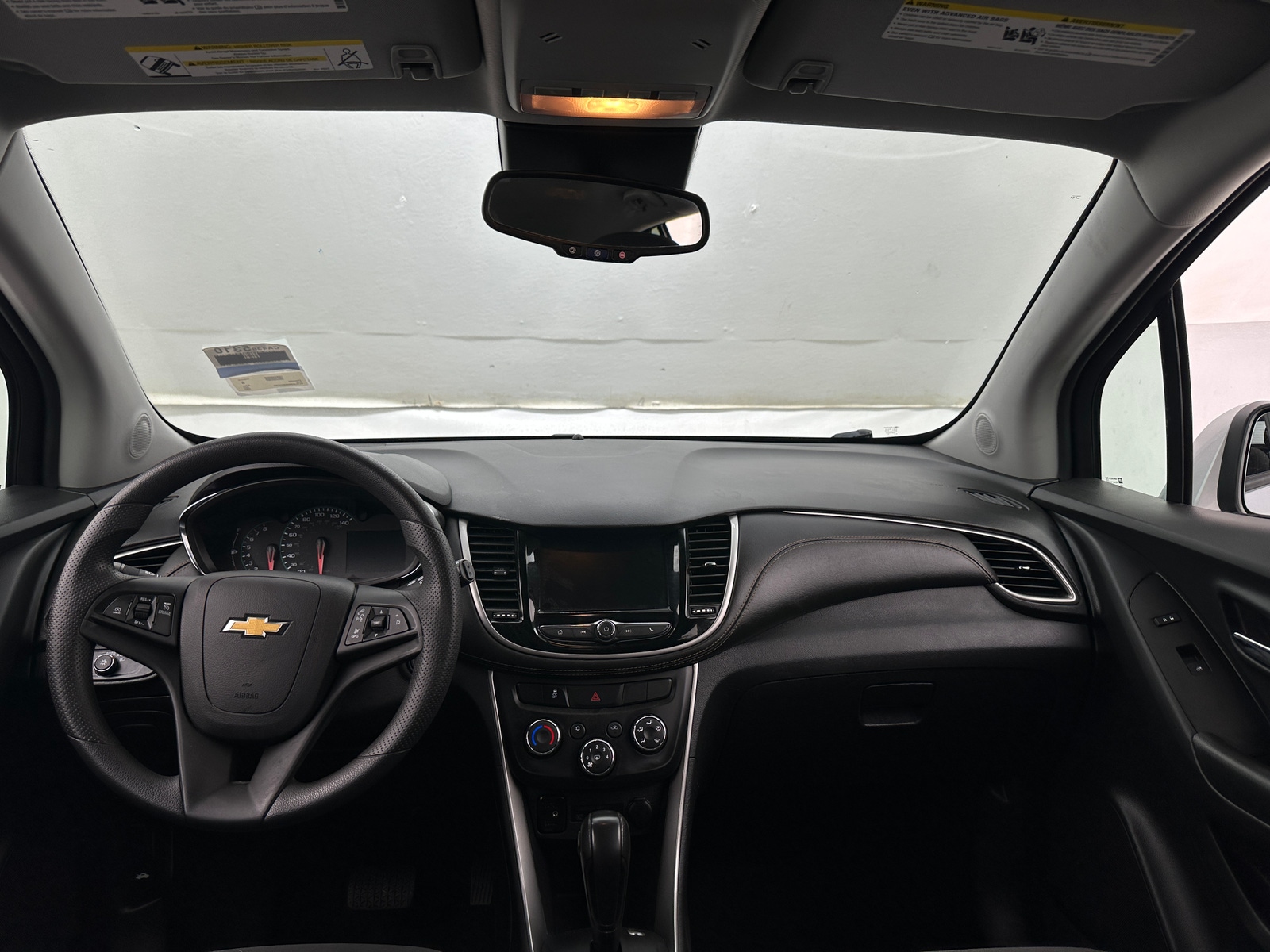 Thumbnail: 2022 Chevrolet Trax - 3