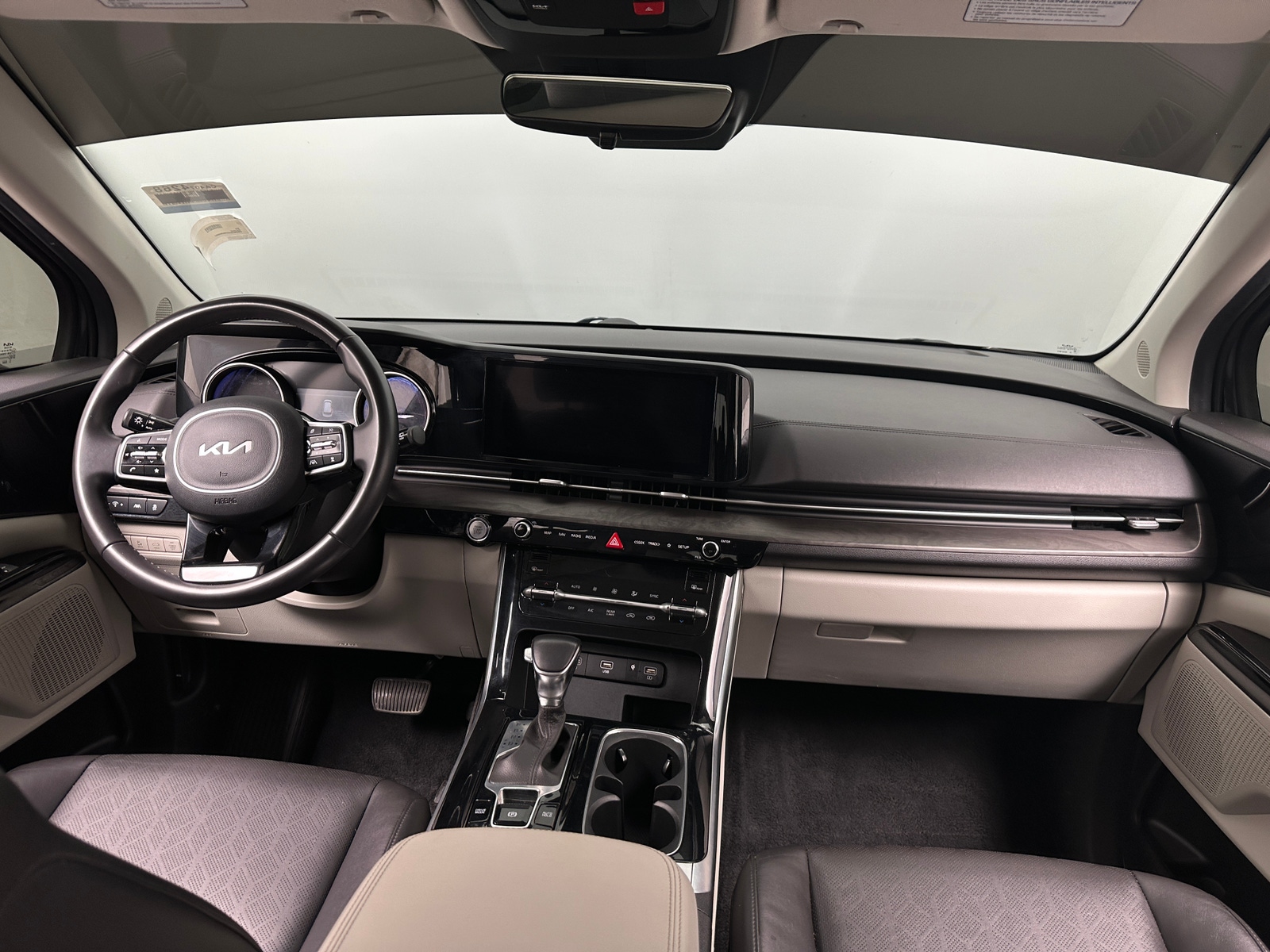 Thumbnail: 2024 Kia Carnival - 2