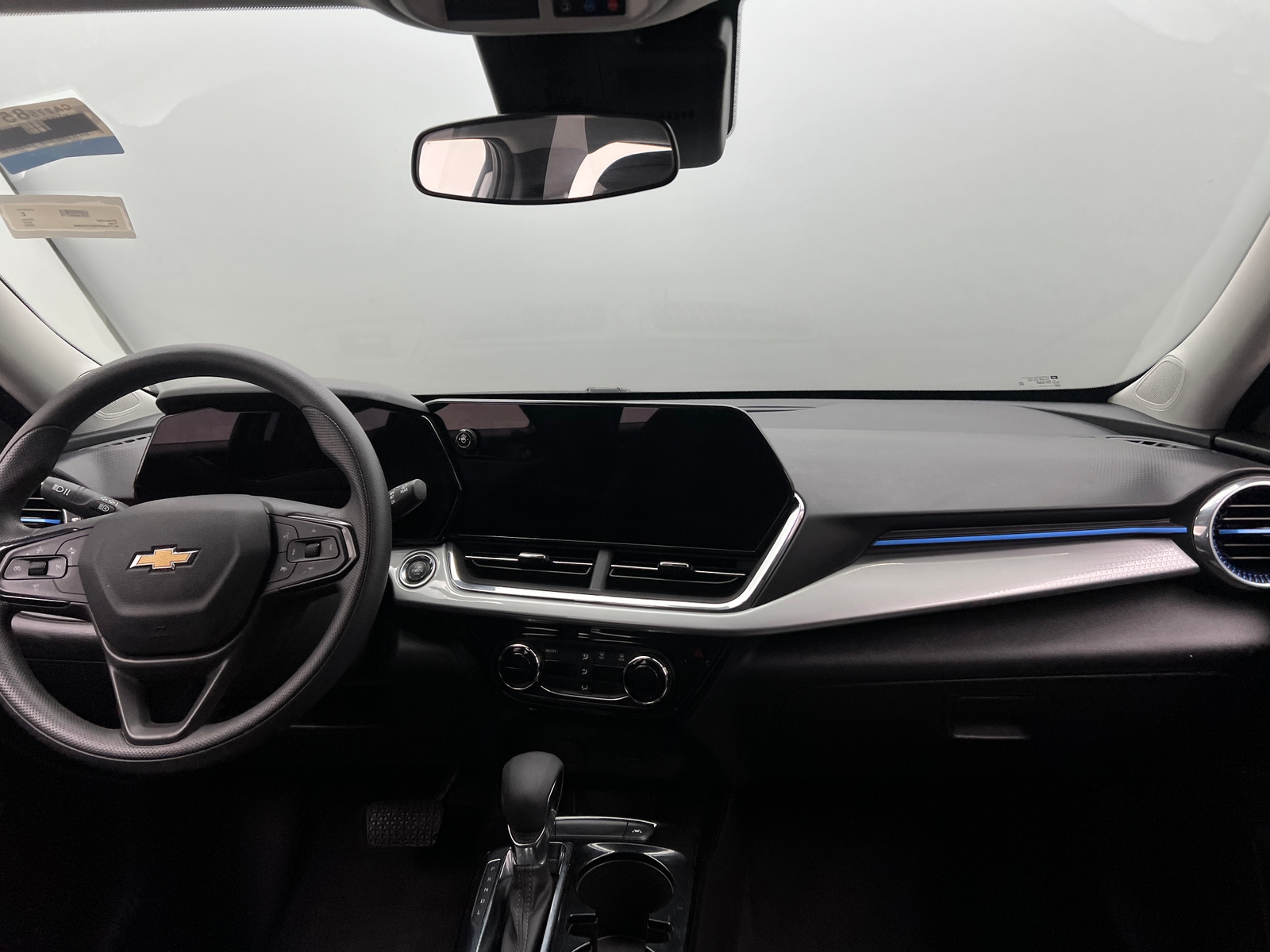 Thumbnail: 2025 Chevrolet Trax - 3