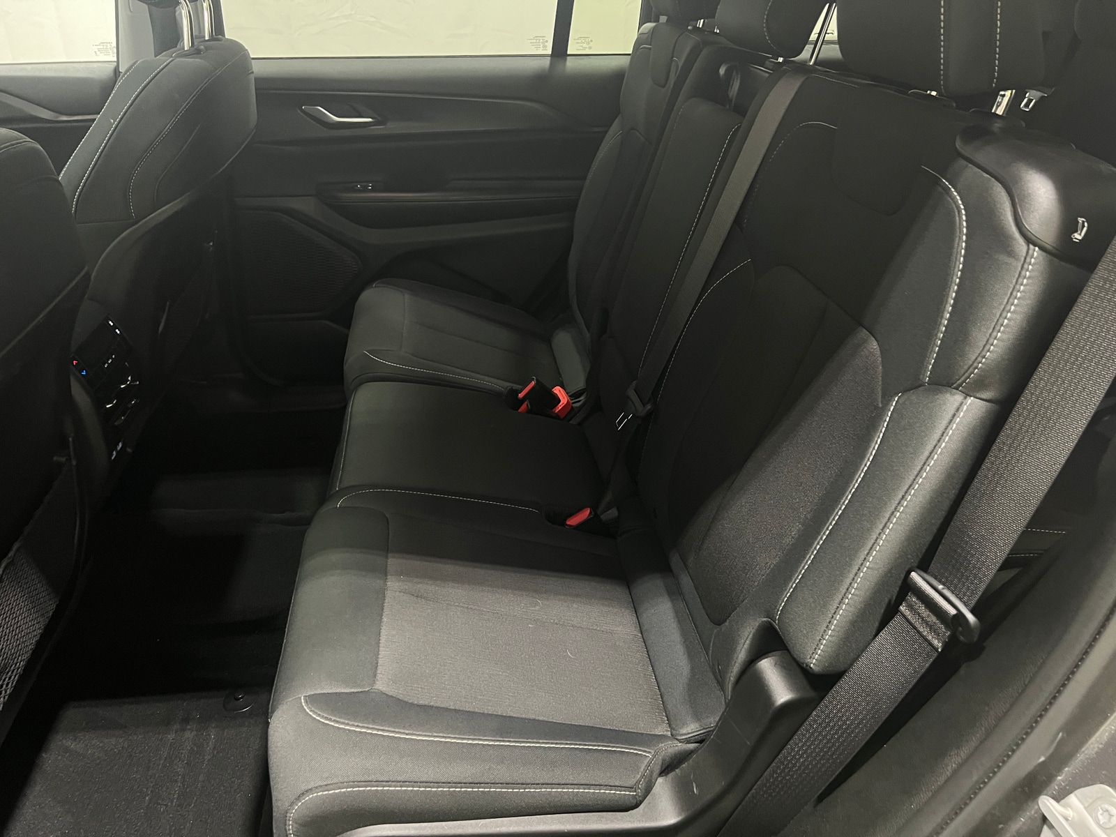 Thumbnail: 2023 Jeep Grand Cherokee L - 6