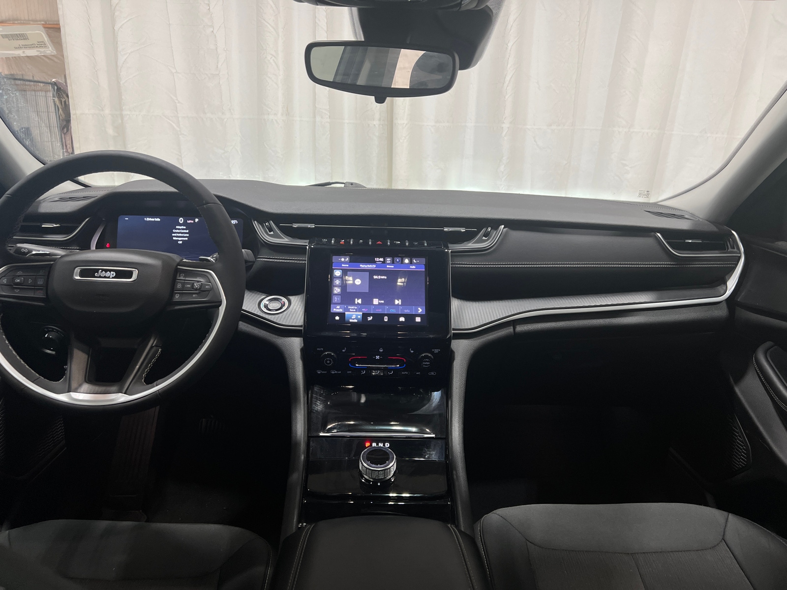 Thumbnail: 2023 Jeep Grand Cherokee L - 3