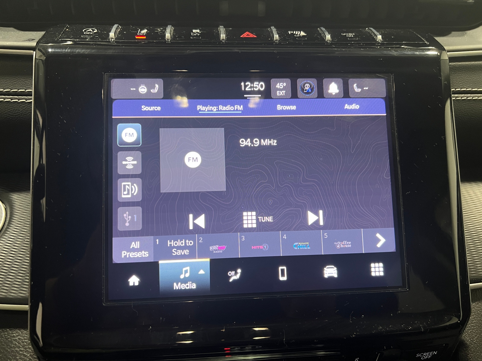 Thumbnail: 2023 Jeep Grand Cherokee L - 4