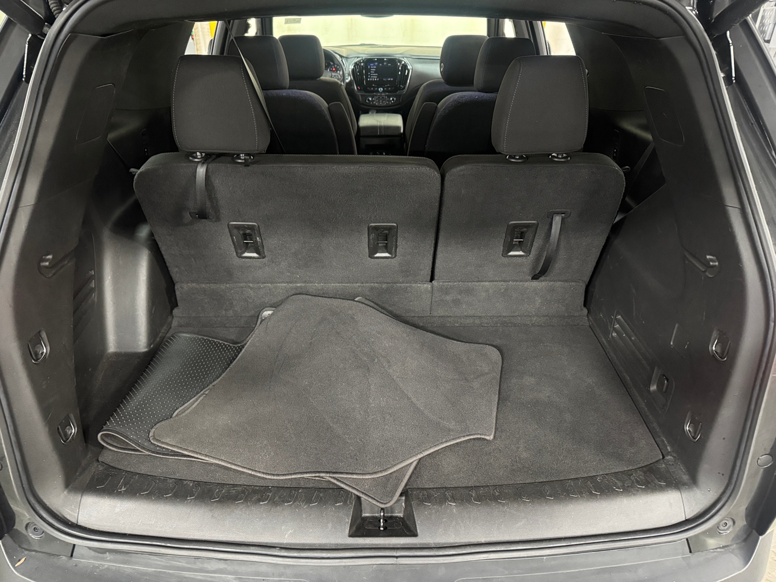 Thumbnail: 2023 Chevrolet Traverse - 7