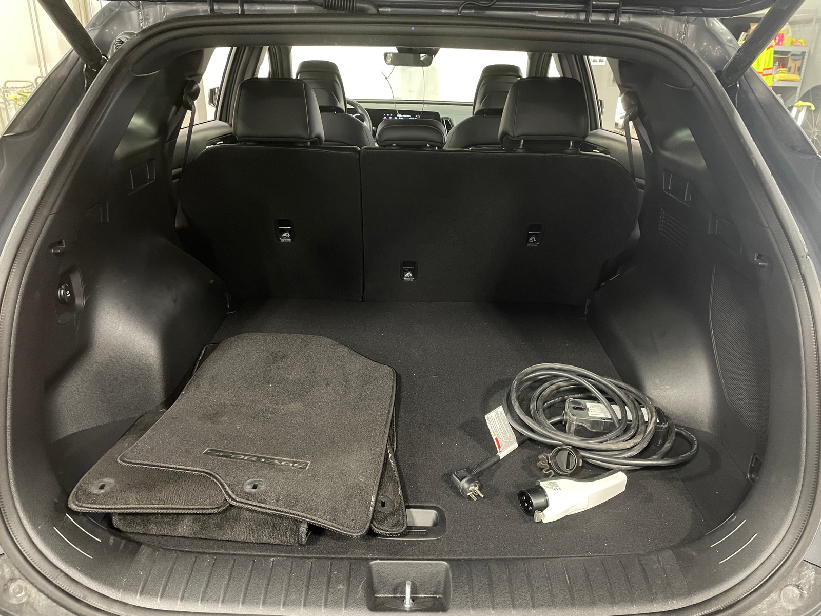 Thumbnail: 2023 Kia Sportage - 6