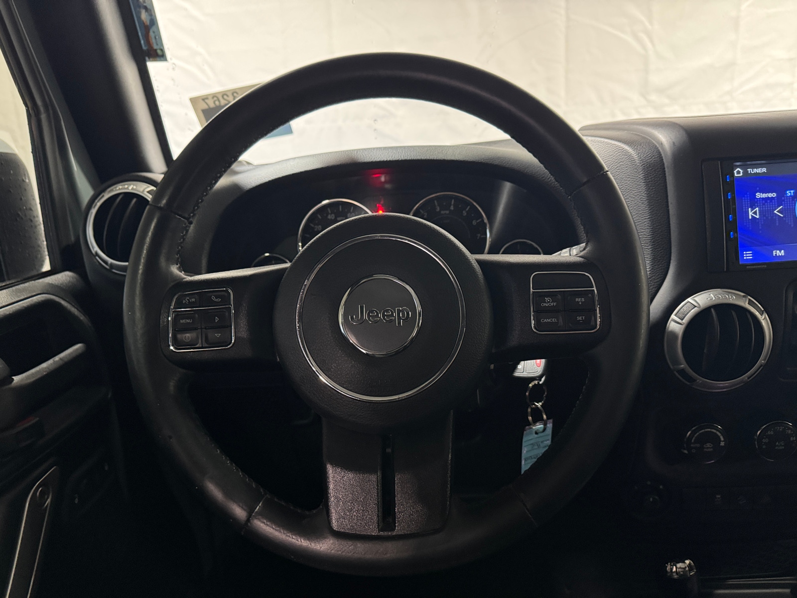 Thumbnail: 2015 Jeep Wrangler - 5