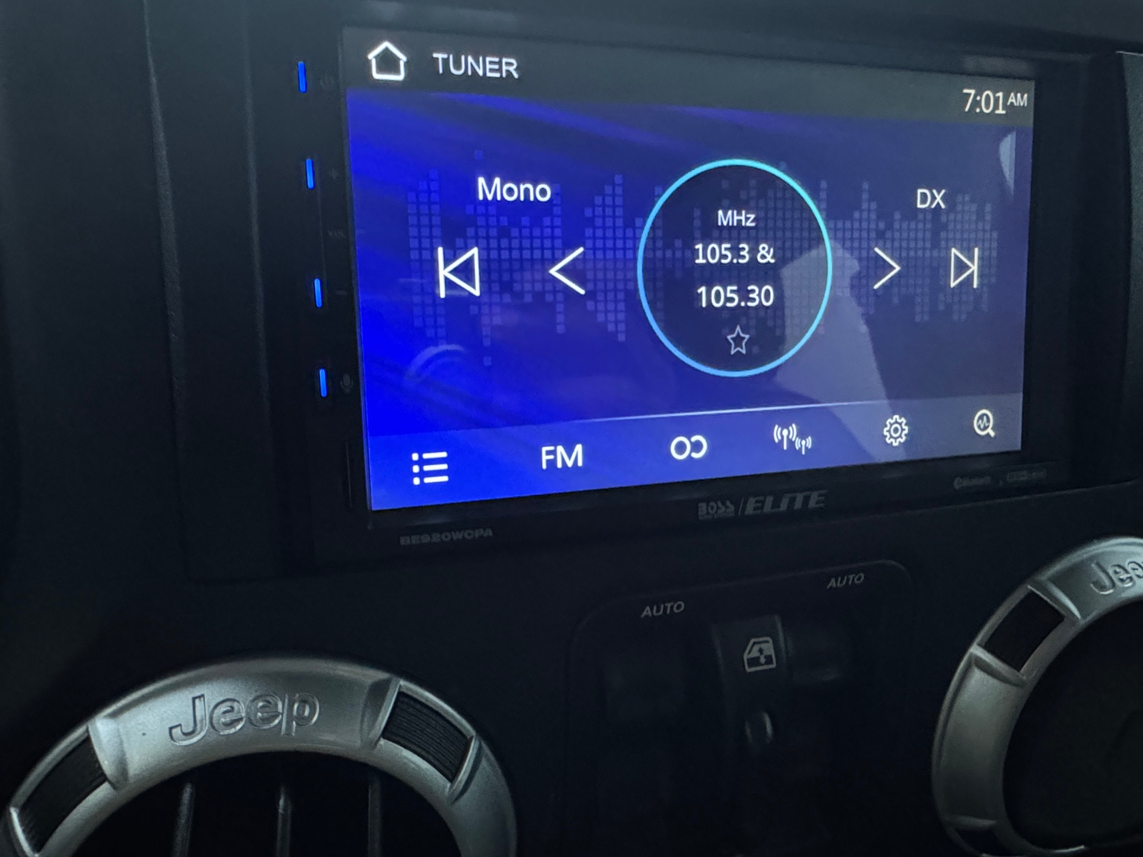 Thumbnail: 2015 Jeep Wrangler - 4