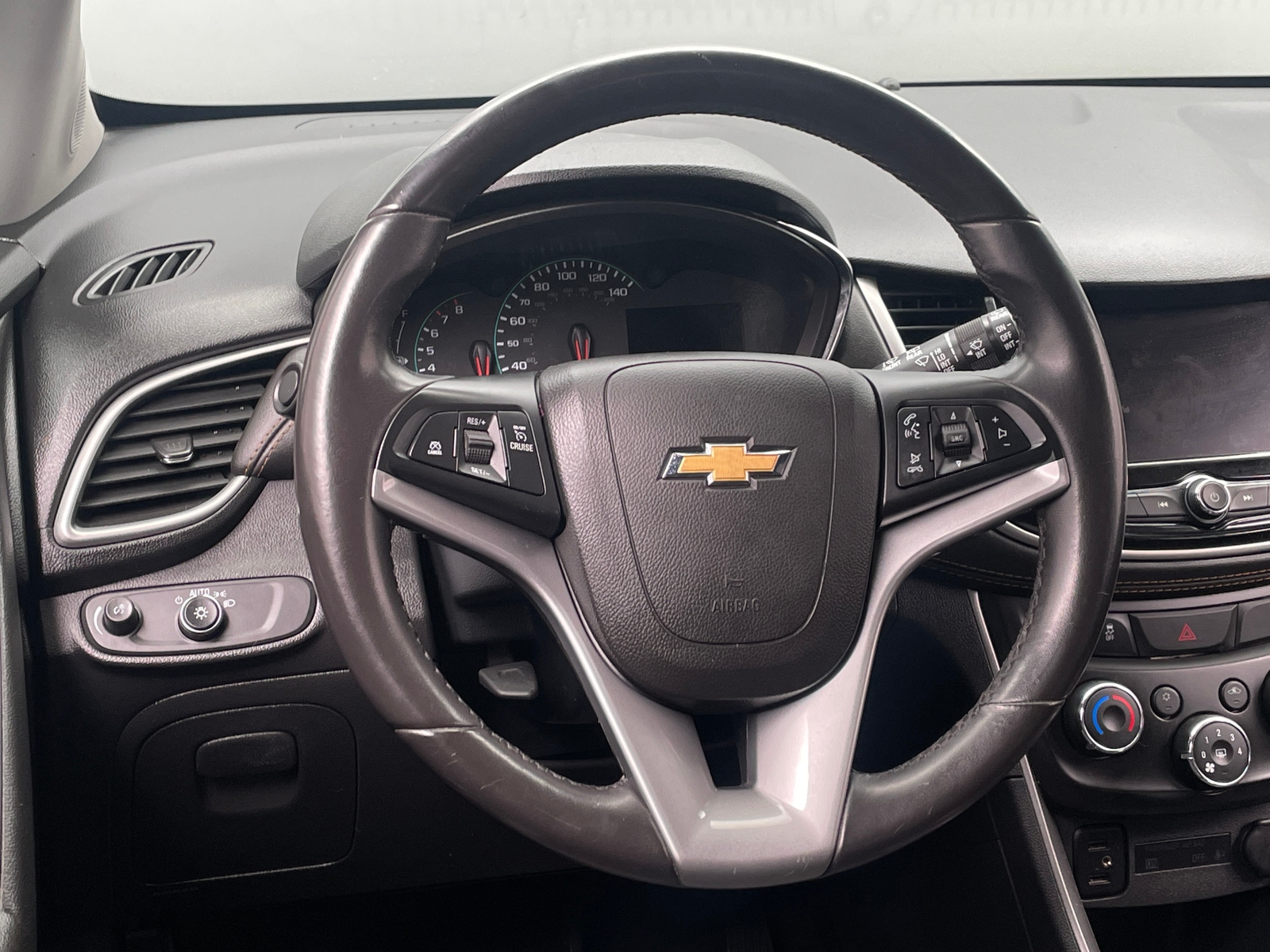 Thumbnail: 2021 Chevrolet Trax - 5