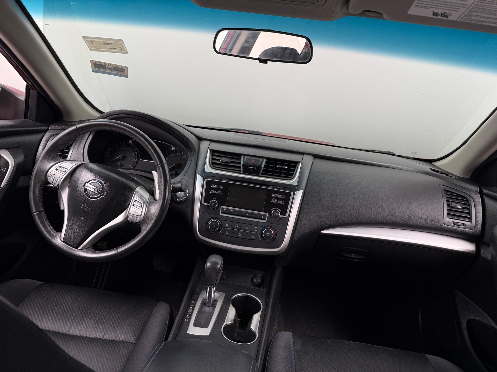 Thumbnail: 2017 Nissan Altima - 3