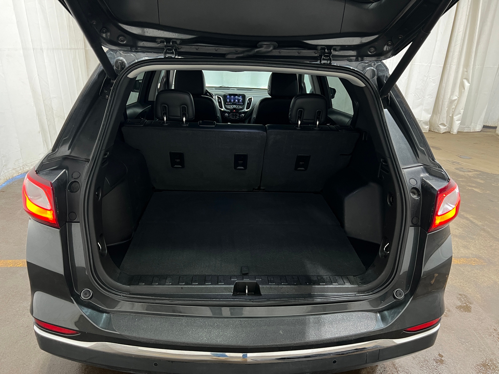 Thumbnail: 2019 Chevrolet Equinox - 6