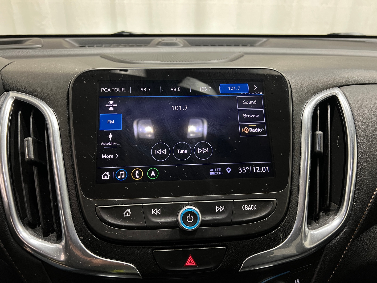 Thumbnail: 2019 Chevrolet Equinox - 3