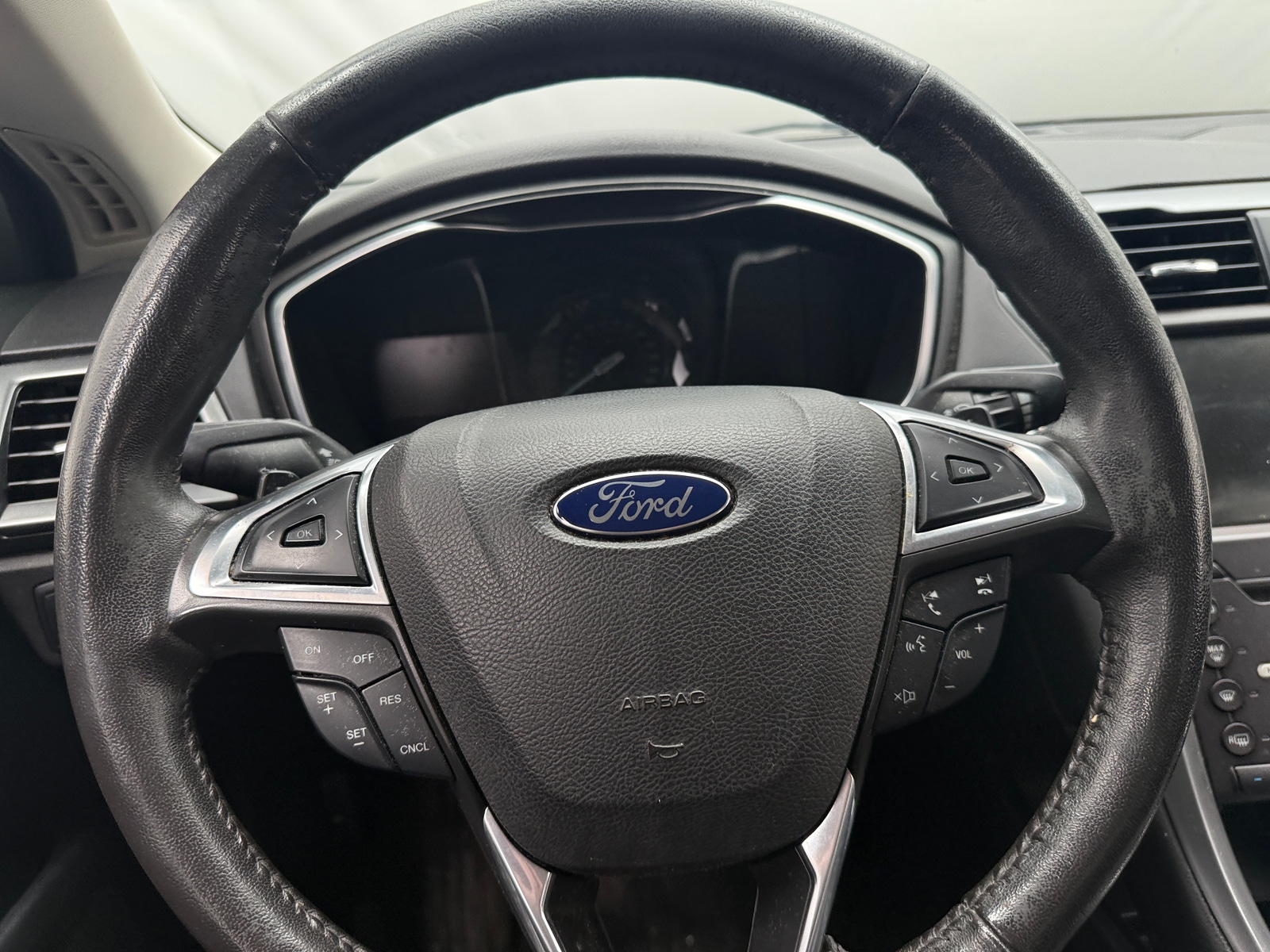 Thumbnail: 2016 Ford Fusion - 4