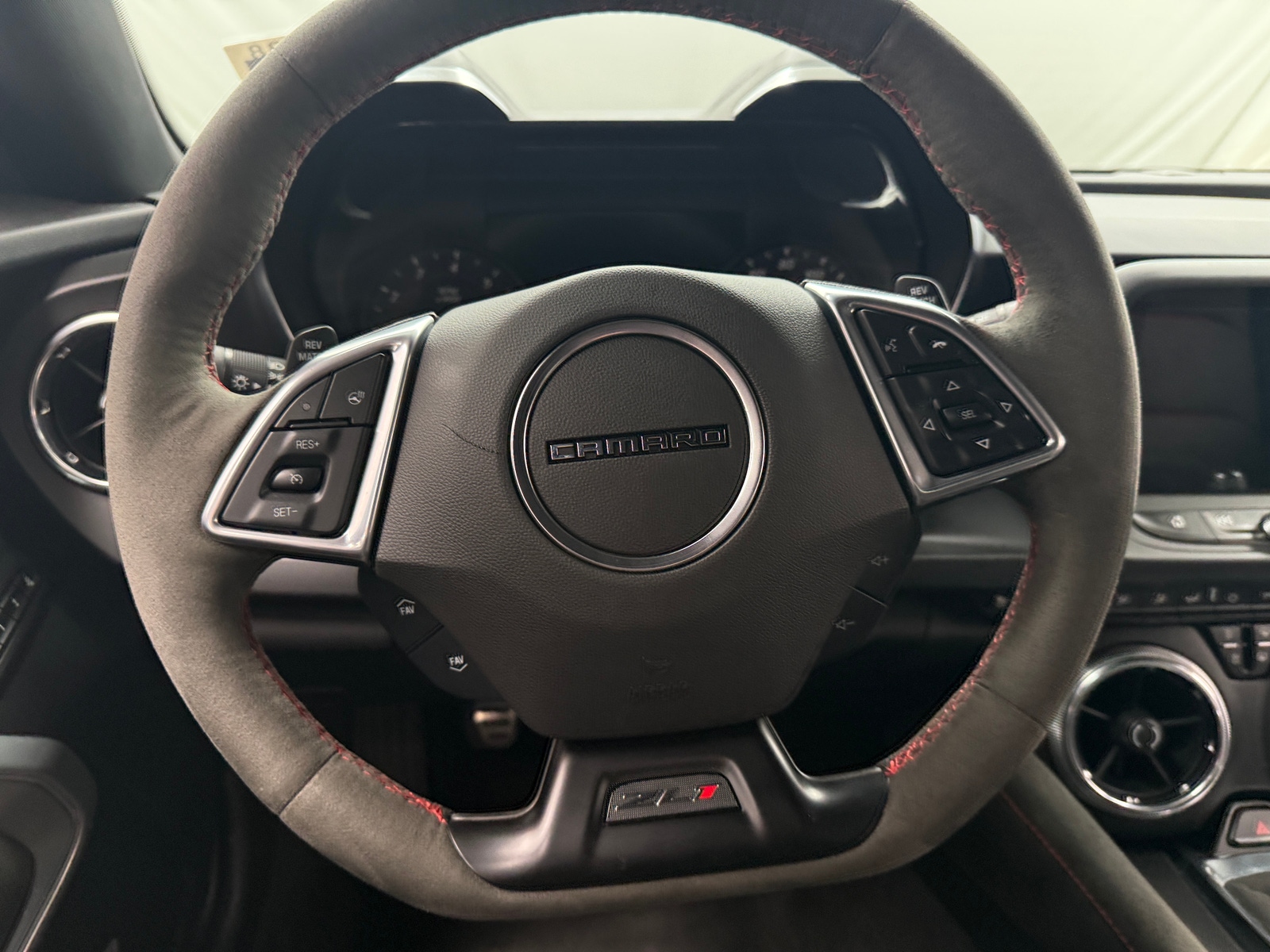 Thumbnail: 2021 Chevrolet Camaro - 3
