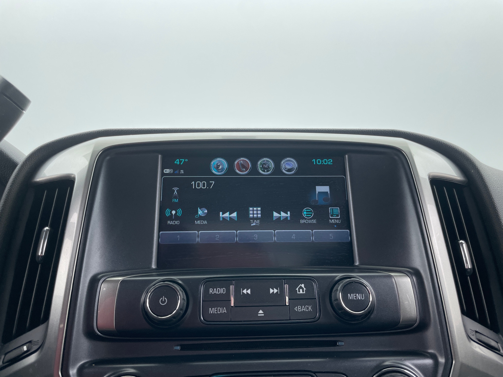 Thumbnail: 2019 Chevrolet Silverado 1500 - 4