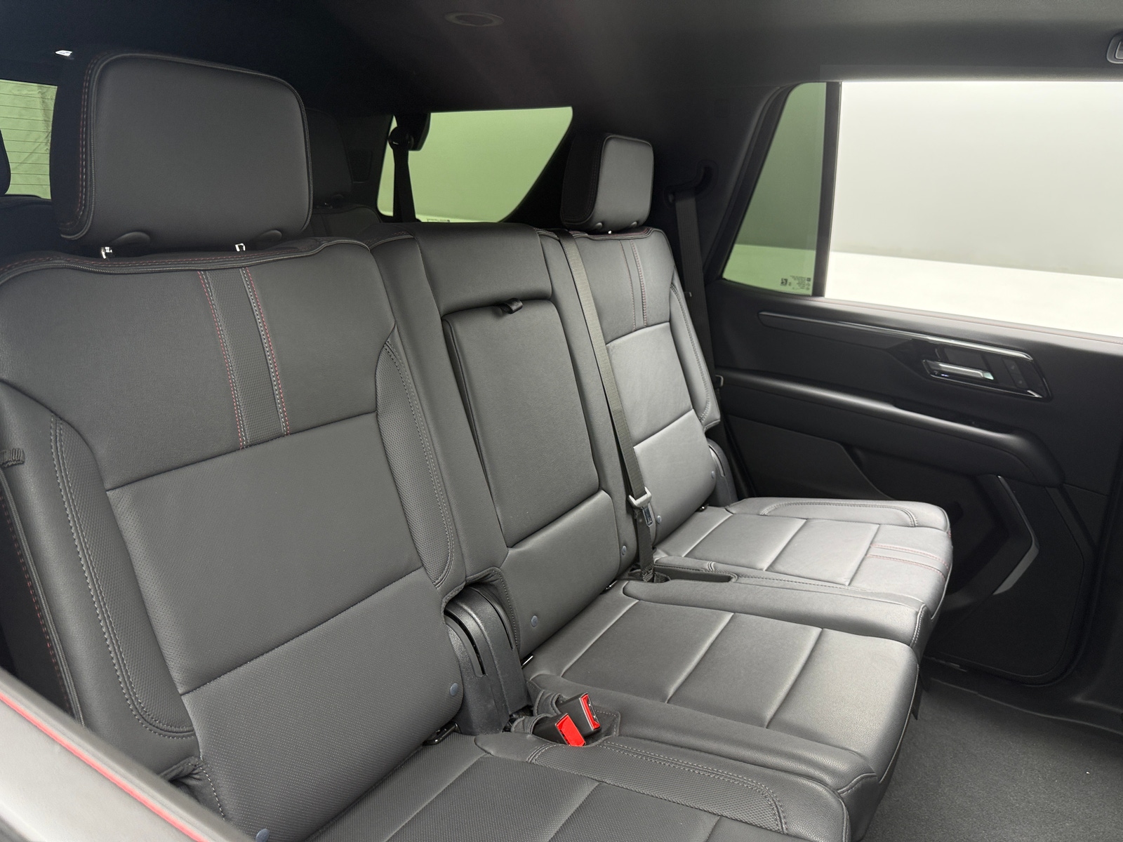 Thumbnail: 2025 Chevrolet Tahoe - 5