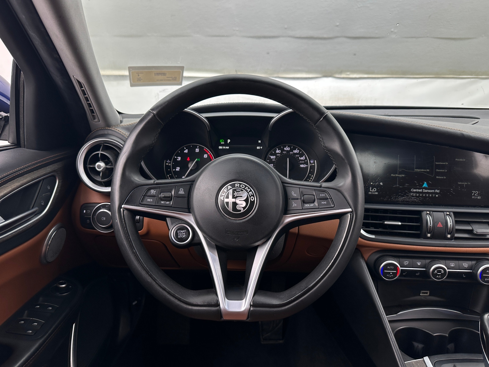 Thumbnail: 2019 Alfa Romeo Giulia - 4