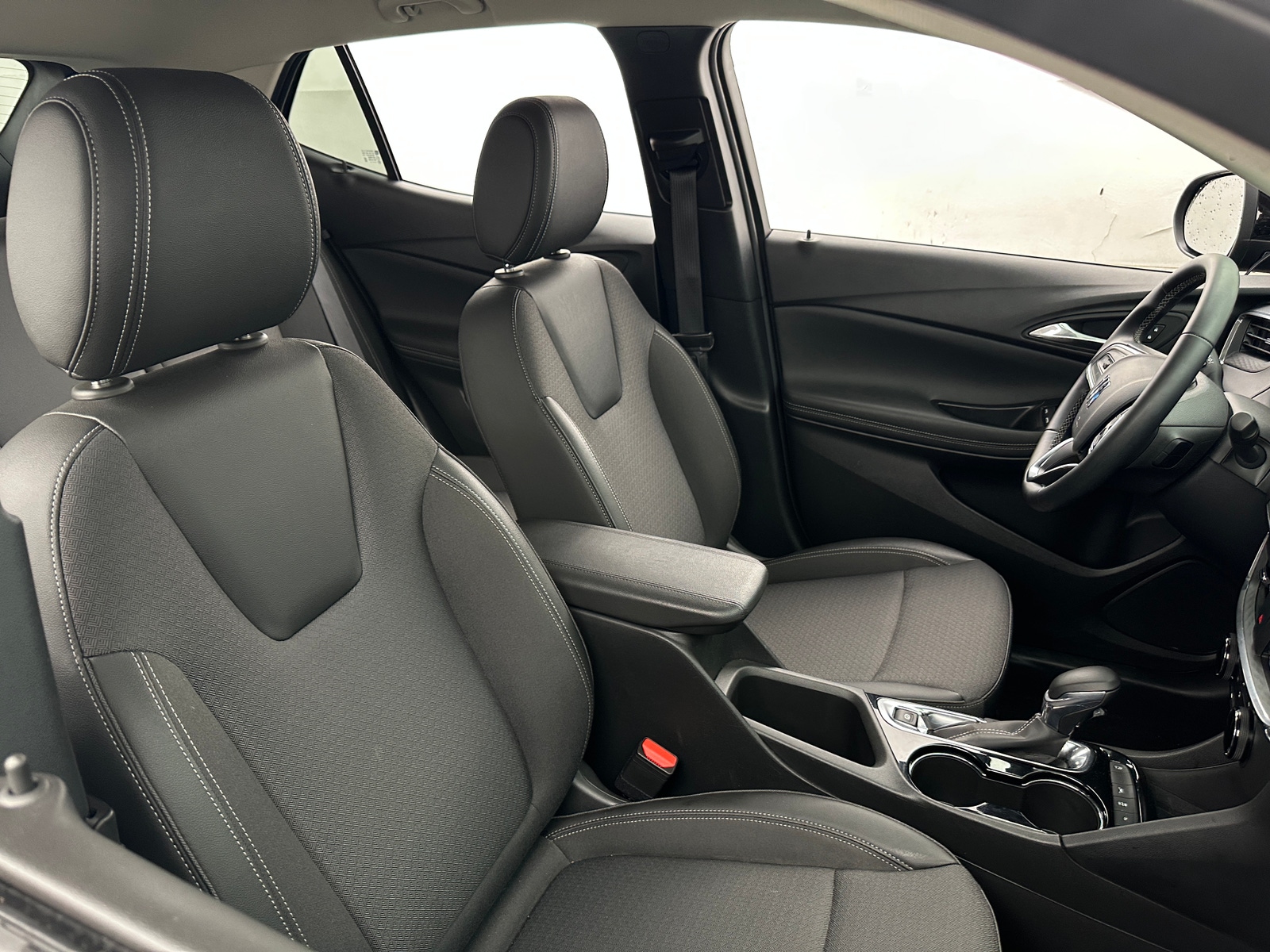 Thumbnail: 2025 Buick Encore GX - 2