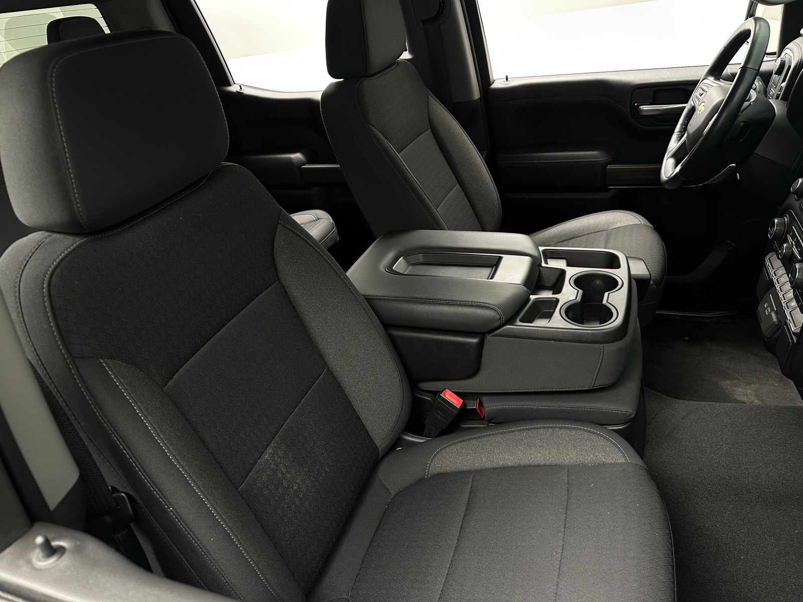 Thumbnail: 2020 Chevrolet Silverado 1500 - 2