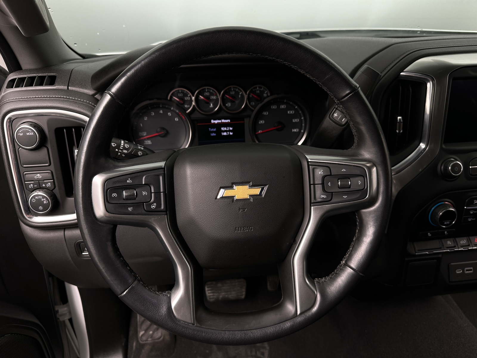 Thumbnail: 2020 Chevrolet Silverado 1500 - 5