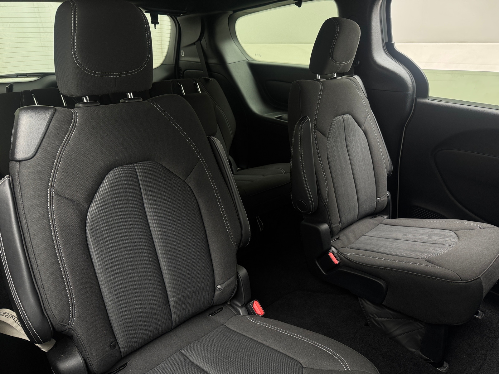 Thumbnail: 2020 Chrysler Pacifica - 6