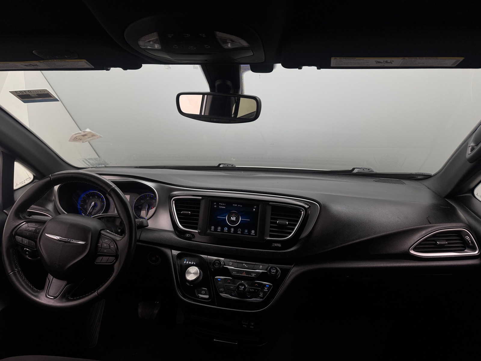 Thumbnail: 2020 Chrysler Pacifica - 3