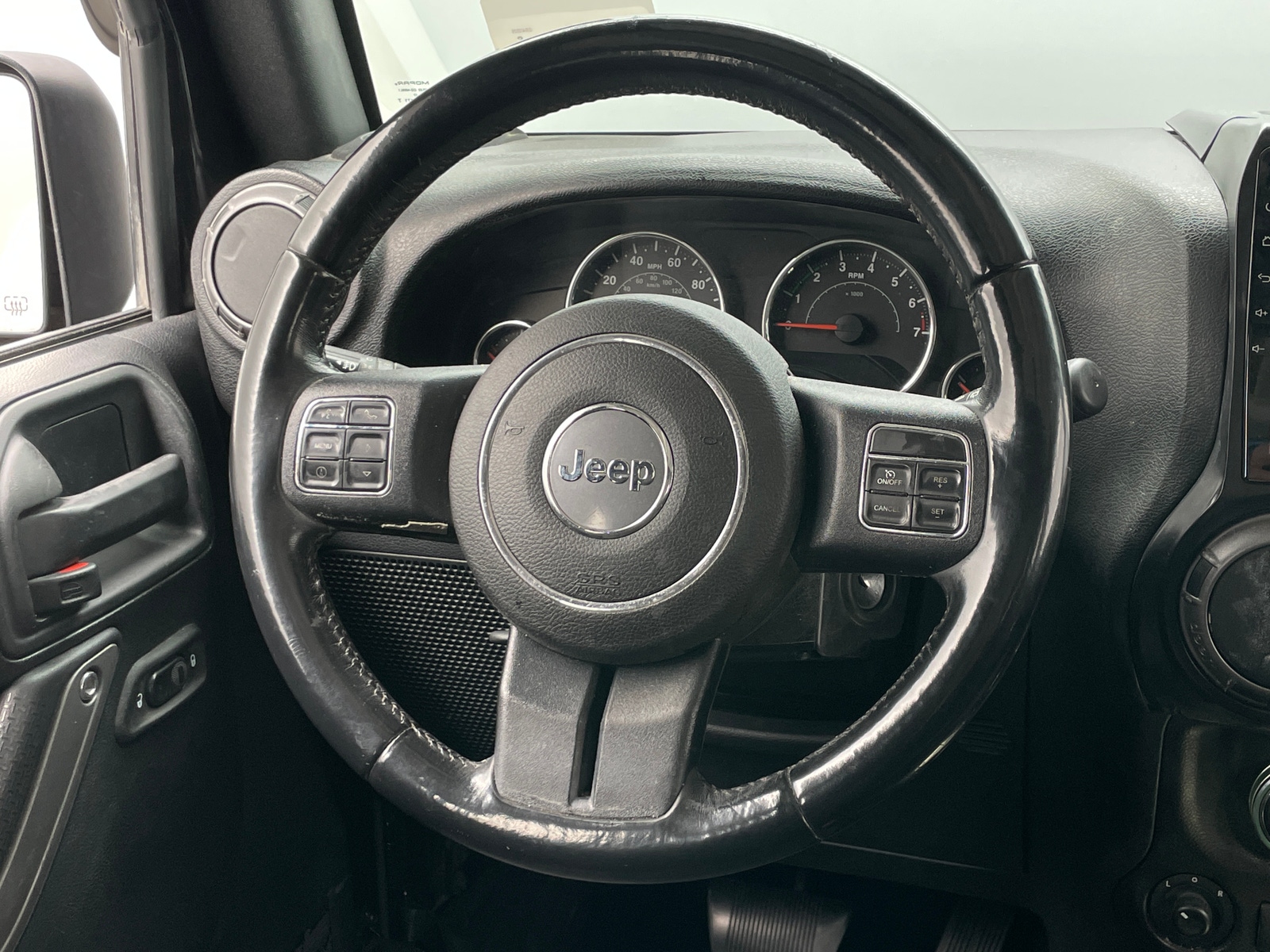 Thumbnail: 2018 Jeep Wrangler - 5