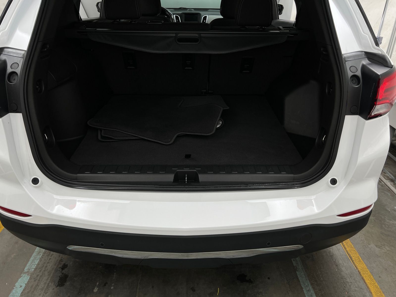 Thumbnail: 2022 Chevrolet Equinox - 7